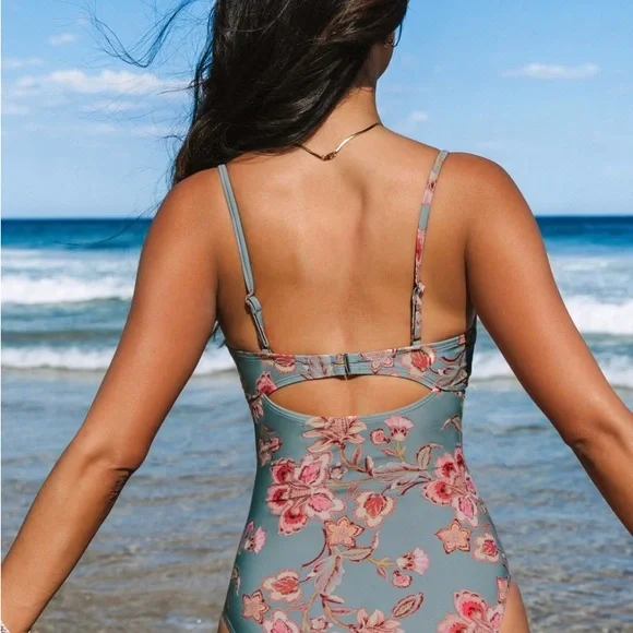 Cupshe Vintage Floral One Piece Swimsuit Coral and Blue - Picture 4 of 8